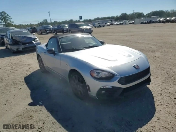 2020 FIAT 124 Spider Abarth with VIN JC1NFAEK8L0145065, listed as a Copart auction lot 75709504 with 33,031 mi miles and Non Repairable. Bid and sale history available at carsss.com. Image 10.