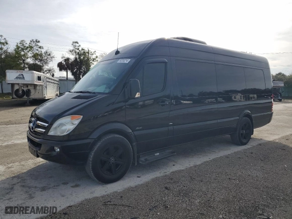 2012 Mercedes-Benz Sprinter Cargo Vans with VIN WD3PE8CC0C5687020, listed as a Copart auction lot 86283214 with 83,458 mi miles and Clean Title. Bid and sale history available at carsss.com. Image 1.