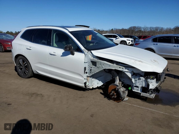 2020 Volvo XC60 Momentum with VIN YV4A22RKXL1418320, listed as a Copart auction lot 87628265 with 53,162 mi miles and Salvage title. Bid and sale history available at DreamBid. Image 4.