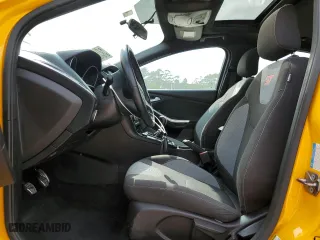 2015 Ford Focus ST with VIN 1FADP3L94FL240464, listed as a Copart auction lot 50611475 with 235,509 mi miles and Salvage Title. Bid and sale history available at carsss.com. Image 7.