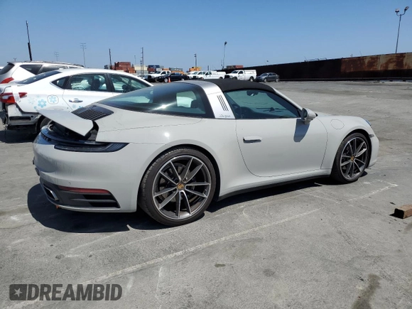 2022 Porsche 911 4 with VIN WP0BA2A90NS226162, listed as a Copart auction lot 55085454 with 13,497 mi miles and Salvage Title. Bid and sale history available at carsss.com. Image 3.