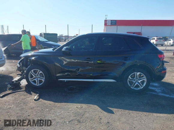 2018 Audi Q5 Premium with VIN WA1ANAFY7J2143407, listed as a IAAI auction lot 41642531 with 71,169 mi miles. Bid and sale history available at carsss.com. Image 14.