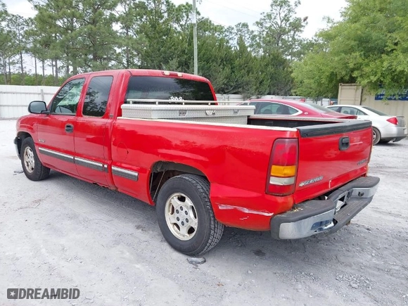 2001 Chevrolet Silverado 1500 LS with VIN 2GCEC19T511133164, listed as a IAAI auction lot 42040766 with 190,186 mi miles. Bid and sale history available at carsss.com. Image 3.
