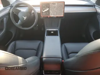 2024 Tesla Model Y с VIN 7SAYGDED5RF086943, выставлен на аукционе Copart как лот 43781735 с пробегом 11 954 миль миль и Списание • Salvage title. История ставок и продаж доступна на DreamBid. Изображение 8.