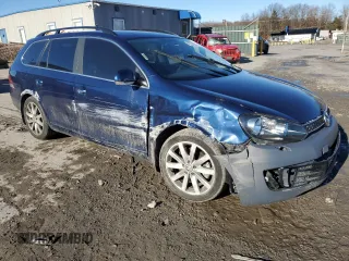 2014 Volkswagen Jetta SportWagen TDI w/Sunroof with VIN 3VWPL7AJ3EM601118, listed as a Copart auction lot 42293555 with 90,531 mi miles and Salvage Title. Bid and sale history available at carsss.com. Image 4.