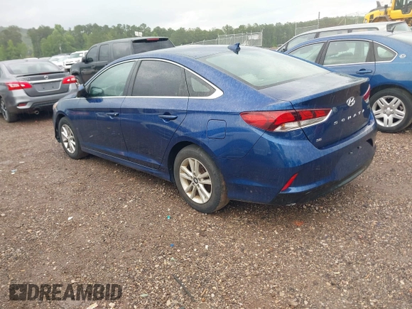 2018 Hyundai Sonata SE z VIN 5NPE24AF7JH697147, wystawiony jako IAAI lot #42253796 z przebiegiem 72 605 mil mil oraz . Historia ofert i sprzedaży dostępna na DreamBid. Obrazek 3.