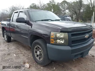2008 Chevrolet Silverado 1500 Work Truck with VIN 1GCEC19C88Z241487, listed as a IAAI auction lot 41730878 with 275,983 mi miles. Bid and sale history available at carsss.com. Image 1.