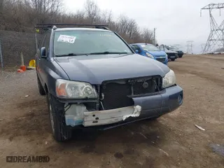 2005 Toyota Highlander with VIN JTEEP21AX50112036, listed as a IAAI auction lot 41717503 with 190,680 mi miles. Bid and sale history available at carsss.com. Image 6.