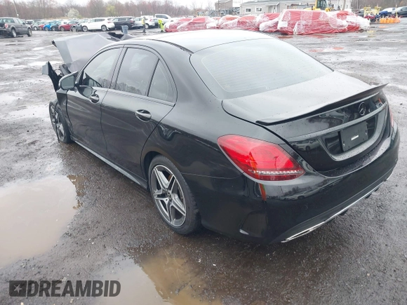 2019 Mercedes-Benz C C 300 with VIN 55SWF8EB3KU320806, listed as a IAAI auction lot 41983005 with 61,262 mi miles. Bid and sale history available at carsss.com. Image 3.