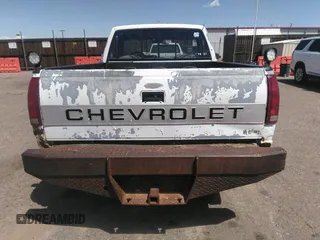 1988 Chevrolet Silverado 1500 with VIN 1GCDK14K5JZ330081, listed as a IAAI auction lot 42046482 with 74,166 mi miles and . Bid and sale history available at DreamBid. Image 8.