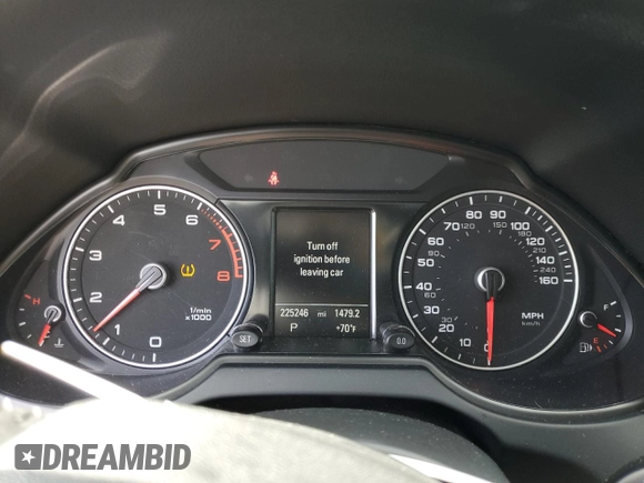 2014 Audi Q5 Premium Plus with VIN WA1LFAFP2EA098627, listed as a Copart auction lot 53249185 with 225,246 mi miles and Salvage Title. Bid and sale history available at carsss.com. Image 9.