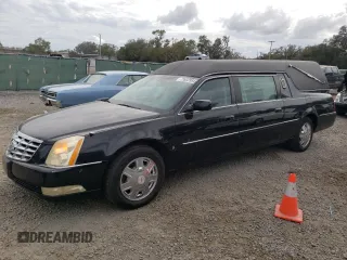 2008 Cadillac DTS Professional 1SH z VIN 1GEEH00Y48U500050, wystawiony jako Copart lot #79933984 z przebiegiem 62 486 mil mil oraz Szkody całkowita. Historia ofert i sprzedaży dostępna na DreamBid. Obrazek 1.