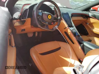 2021 Ferrari Roma z VIN ZFF98RNA5M0267812, wystawiony jako Copart lot #78847294 z przebiegiem Nie podano mil oraz Szkody całkowita. Historia ofert i sprzedaży dostępna na DreamBid. Obrazek 8.