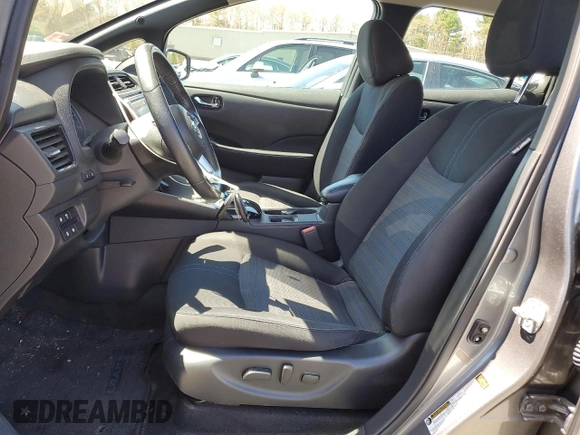 2018 Nissan LEAF SV с VIN 1N4AZ1CP1JC316912, выставлен на аукционе Copart как лот 54693045 с пробегом 49 031 миль миль и Списание • Salvage title. История ставок и продаж доступна на DreamBid. Изображение 7.