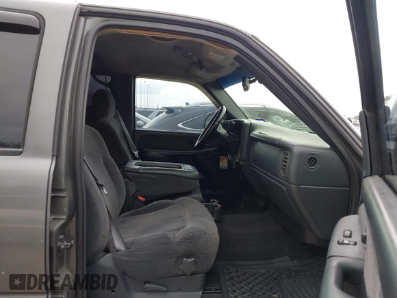 2002 Chevrolet Silverado 1500HD LT z VIN 1GCGC13U52F214511, wystawiony jako IAAI lot #42154128 z przebiegiem 110 760 mil mil oraz . Historia ofert i sprzedaży dostępna na DreamBid. Obrazek 5.