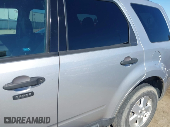 2012 Ford Escape XLT с VIN 1FMCU9DGXCKB55950, выставлен на аукционе IAAI как лот 42490173 с пробегом 221 795 миль миль и . История ставок и продаж доступна на DreamBid. Изображение 17.