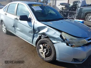 2008 Ford Focus S with VIN 1FAHP34NX8W223229, listed as a IAAI auction lot 38747770 with 232,432 mi miles. Bid and sale history available at carsss.com. Image 6.