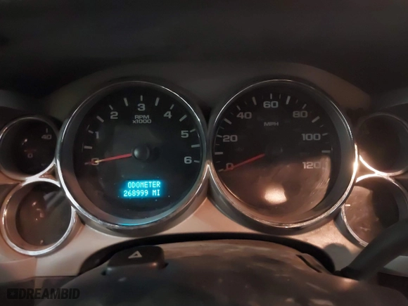 2007 Chevrolet Silverado 1500 LTZ with VIN 2GCEK13M271532935, listed as a IAAI auction lot 40947182 with 268,999 mi miles. Bid and sale history available at carsss.com. Image 7.