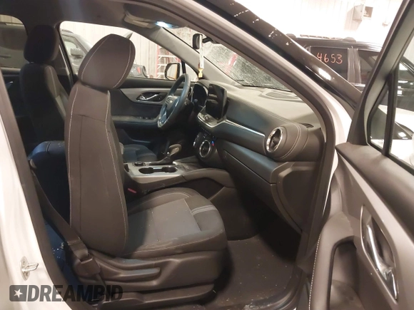 2024 Chevrolet Blazer LT with VIN 3GNKBCR42RS160923, listed as a IAAI auction lot 41556918 with 13,819 mi miles and . Bid and sale history available at DreamBid. Image 5.