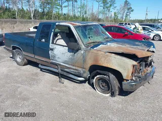 1998 Chevrolet C/K 1500 with VIN 1GCEC19M0WE209159, listed as a IAAI auction lot 41803592 with 169,892 mi miles. Bid and sale history available at carsss.com. Image 1.