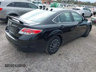 2011 Mazda Mazda6 i Sport with VIN 1YVHZ8BH8B5M19286, listed as a IAAI auction lot 41356987 with 103,487 mi miles. Bid and sale history available at carsss.com. Image 4.