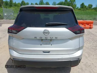 2024 Nissan Rogue S with VIN 5N1BT3AA8RC711137, listed as a IAAI auction lot 42592925 with 32,641 mi miles and . Bid and sale history available at DreamBid. Image 16.