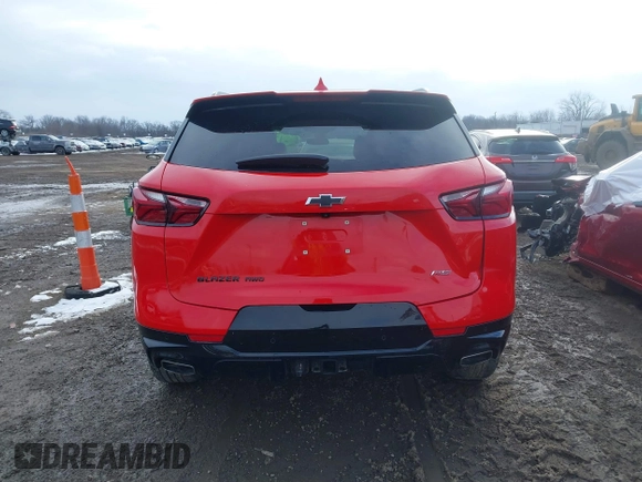 2022 Chevrolet Blazer RS z VIN 3GNKBKRS8NS172965, wystawiony jako IAAI lot #41610547 z przebiegiem 43 333 mil mil oraz . Historia ofert i sprzedaży dostępna na DreamBid. Obrazek 16.