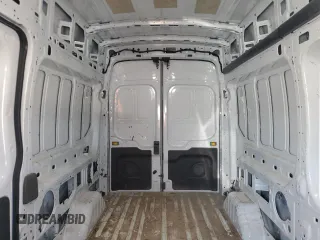 2024 Ford Transit Cargo z VIN 1FTBR2X8XRKA11725, wystawiony jako Copart lot #57682345 z przebiegiem 53 975 mil mil oraz Czysty tytuł • Clean title. Historia ofert i sprzedaży dostępna na DreamBid. Obrazek 10.