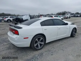 2014 Dodge Charger SXT with VIN 2C3CDXHG8EH369188, listed as a IAAI auction lot 41475984 with 181,513 mi miles. Bid and sale history available at carsss.com. Image 4.