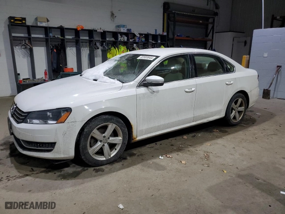 2013 Volkswagen Passat SE w/Sunroof with VIN 1VWBH7A3XDC019093, listed as a Copart auction lot 83589944 with 128,018 mi miles and Salvage Title. Bid and sale history available at carsss.com. Image 1.