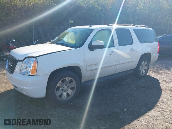 2008 GMC Yukon XL SLT 4SB z VIN 1GKFK16308R106715, wystawiony jako IAAI lot #40669557 z przebiegiem 268 028 mil mil oraz . Historia ofert i sprzedaży dostępna na DreamBid. Obrazek 2.