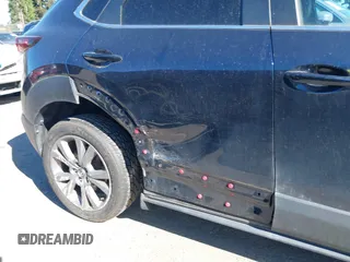 2020 Mazda CX-30 Select with VIN 3MVDMBCL4LM140110, listed as a IAAI auction lot 42194090 with 33,965 mi miles and . Bid and sale history available at DreamBid. Image 19.