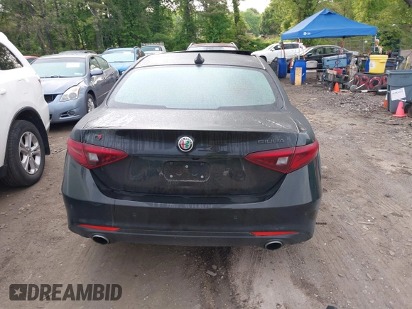 2021 Alfa Romeo Giulia Ti z VIN ZARFANBN5M7643816, wystawiony jako IAAI lot #42231651 z przebiegiem 36 195 mil mil oraz . Historia ofert i sprzedaży dostępna na DreamBid. Obrazek 16.