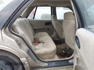 1996 Oldsmobile Cutlass Supreme S z VIN 1G3WH52M9TF377685, wystawiony jako IAAI lot #41496775 z przebiegiem 197 366 mil mil oraz . Historia ofert i sprzedaży dostępna na DreamBid. Obrazek 8.