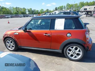 2011 MINI Hardtop S with VIN WMWSV3C58BTY12535, listed as a IAAI auction lot 42043805 with 132,239 mi miles and . Bid and sale history available at DreamBid. Image 15.