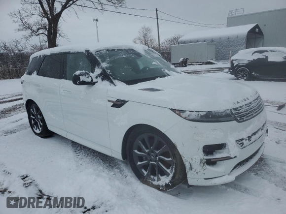 2024 Land Rover Range Rover Sport Dynamic SE z VIN SAL1L9FUXRA167587, wystawiony jako Copart lot #50712295 z przebiegiem Nie podano mil oraz Nie do naprawy • Non repairable. Historia ofert i sprzedaży dostępna na DreamBid. Obrazek 1.