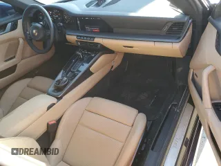 2020 Porsche 911 Carrera with VIN WP0AA2A96LS205552, listed as a Copart auction lot 52935275 with 32,994 mi miles and Salvage Title. Bid and sale history available at carsss.com. Image 8.