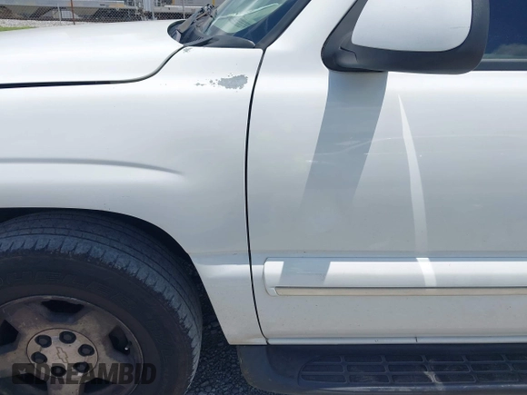 2004 Chevrolet Suburban LT with VIN 1GNFK16Z24J155382, listed as a IAAI auction lot 42535633 with 334,407 mi miles and . Bid and sale history available at DreamBid. Image 6.