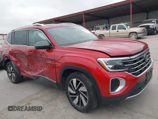 2024 Volkswagen Atlas SEL with VIN 1V2BR2CA3RC533646, listed as a IAAI auction lot 41772115 with 10,498 mi miles and . Bid and sale history available at DreamBid. Image 13.