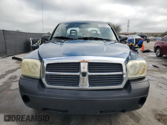 2005 Dodge Dakota SLT with VIN 1D7HE48N05S101536, listed as a Copart auction lot 43362215 with 174,689 mi miles and Salvage Title. Bid and sale history available at DreamBid. Image 5.