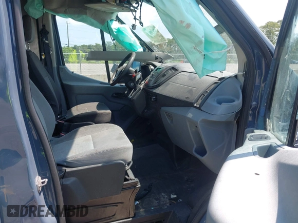 2019 Ford Transit z VIN 1FTYR3XM6KKB28883, wystawiony jako IAAI lot #42578545 z przebiegiem 107 204 mil mil oraz . Historia ofert i sprzedaży dostępna na DreamBid. Obrazek 5.