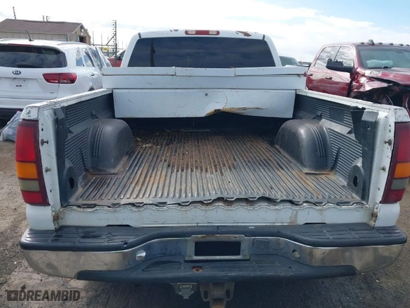 2002 GMC Sierra 1500 SLE with VIN 2GTEC19T421129317, listed as a IAAI auction lot 41311175 with 1 mi miles. Bid and sale history available at carsss.com. Image 17.