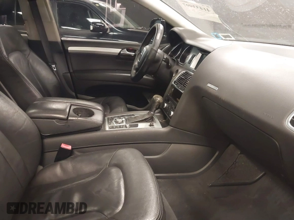2008 Audi Q7 Premium Plus with VIN WA1EY74L58D068546, listed as a IAAI auction lot 41433997 with 113,533 mi miles and . Bid and sale history available at DreamBid. Image 5.