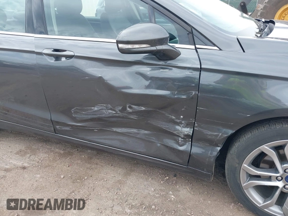 2017 Ford Fusion SE z VIN 3FA6P0H76HR354078, wystawiony jako IAAI lot #42103550 z przebiegiem 103 201 mil mil oraz . Historia ofert i sprzedaży dostępna na DreamBid. Obrazek 6.