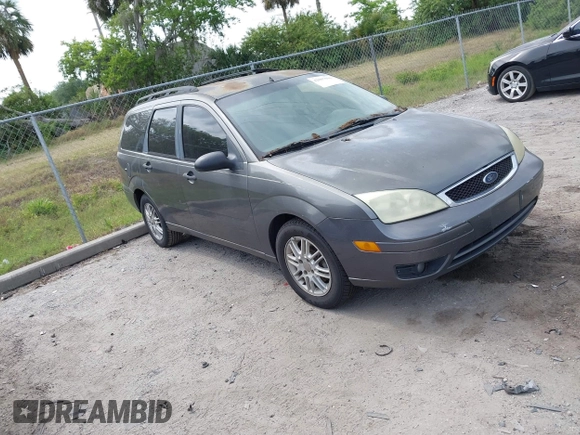 2005 Ford Focus SE with VIN 1FAFP36N35W211505, listed as a IAAI auction lot 42087016 with 256,413 mi miles and . Bid and sale history available at carsss.com. Image 1.