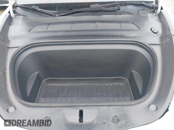2021 Tesla Model Y Long Range with VIN 5YJYGAEE2MF260142, listed as a IAAI auction lot 41808666 with 87,316 mi miles and . Bid and sale history available at DreamBid. Image 10.