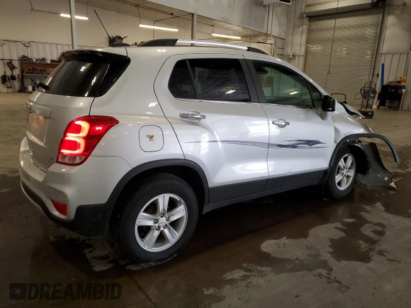 2019 Chevrolet Trax LT z VIN KL7CJLSB6KB960809, wystawiony jako Copart lot #58746455 z przebiegiem 76 342 mil mil oraz Szkoda całkowita • Salvage title. Historia ofert i sprzedaży dostępna na DreamBid. Obrazek 3.
