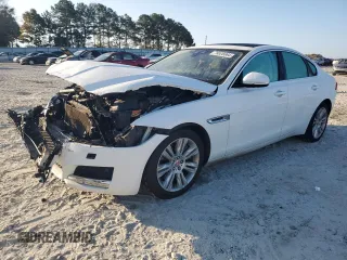 2016 Jaguar XF 35t Premium with VIN SAJBD4BV1GCY09160, listed as a Copart auction lot 78028064 with 100,970 mi miles and Salvage Title. Bid and sale history available at carsss.com. Image 1.