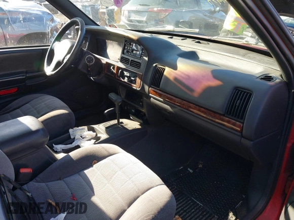 1997 Jeep Grand Cherokee Laredo with VIN 1J4GZ58S0VC550242, listed as a IAAI auction lot 41032114 with 185,307 mi miles. Bid and sale history available at carsss.com. Image 5.
