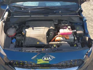 2020 Kia Niro LXS with VIN KNDCB3LC3L5440171, listed as a IAAI auction lot 40276060 with 144,123 mi miles. Bid and sale history available at carsss.com. Image 10.